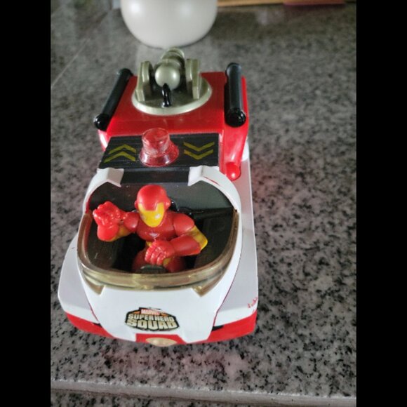 Marvel superhero squad. Iron man, fire truck - Picture 2 of 5